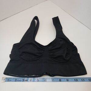 YITTY Black Sports Bra